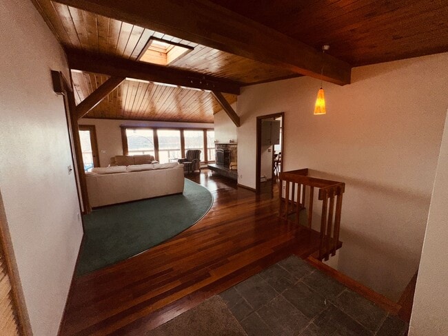 Photo - 1051 N Northshore Dr Unit 1