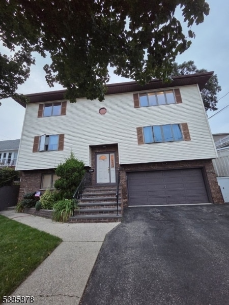 Building Photo - 730 5th St Rental
