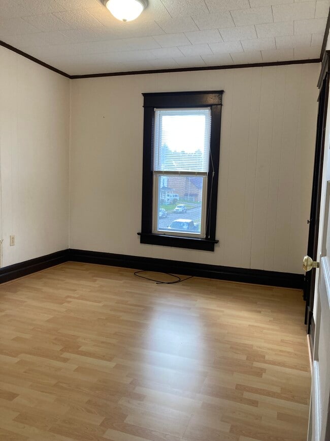 Bedroom - 104 W Miller St Unit 2