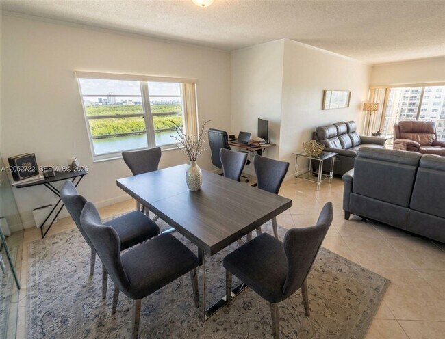 Photo - 500 Bayview Dr Unit 1421