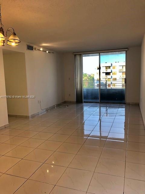 Building Photo - 8201 NW 8th St Unit 1402-1402 Rental