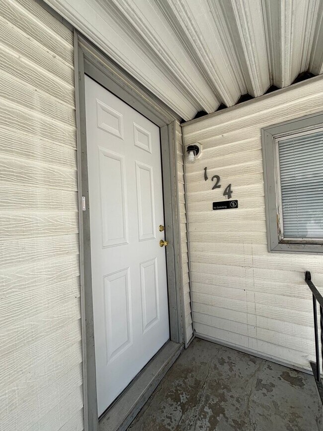 124 & 124 1/2 McKinley Ave