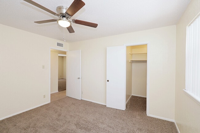 Photo - Overlook Apartments