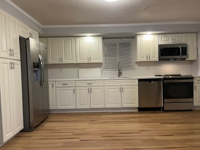 Building Photo - 2208 N Janney Ave