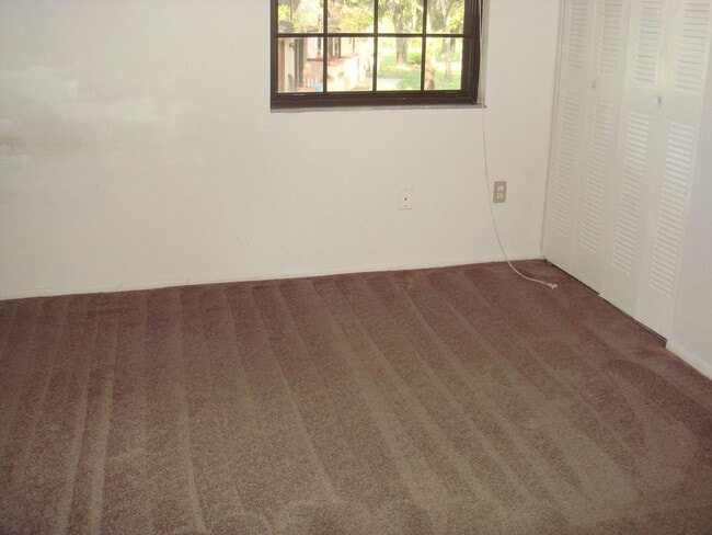 Photo - FOR RENT – 2 Bed /  2 Bath condo in the Shores – Available Now!