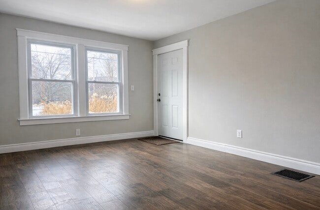 Photo - 117 Badger Ave Unidad 1R