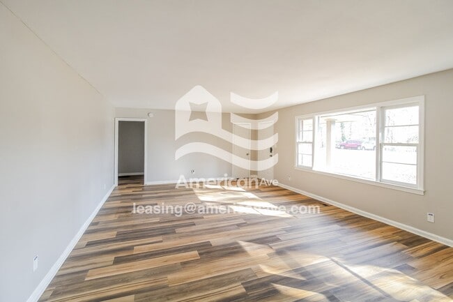 Photo - 105 Cumberland Rd