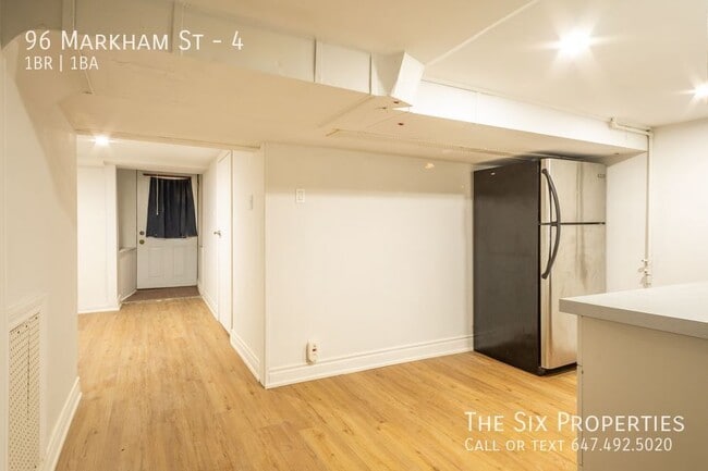 Photo - One Bedroom Apartment Trinity Bellwoods - Lower Level Unit Unité 4