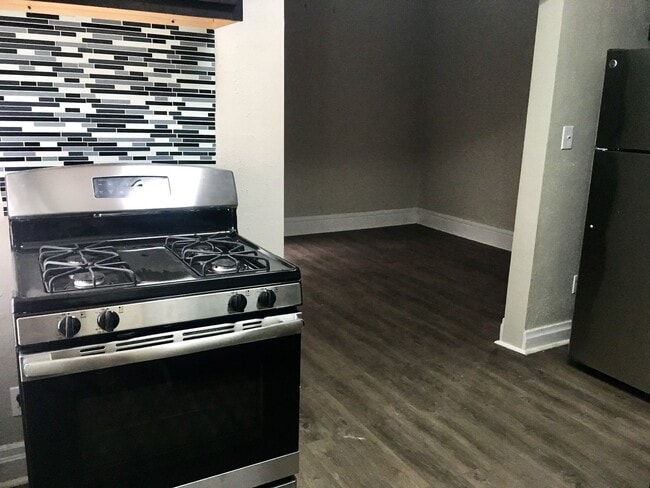 108 Hallock St Unidad 2 - Designer