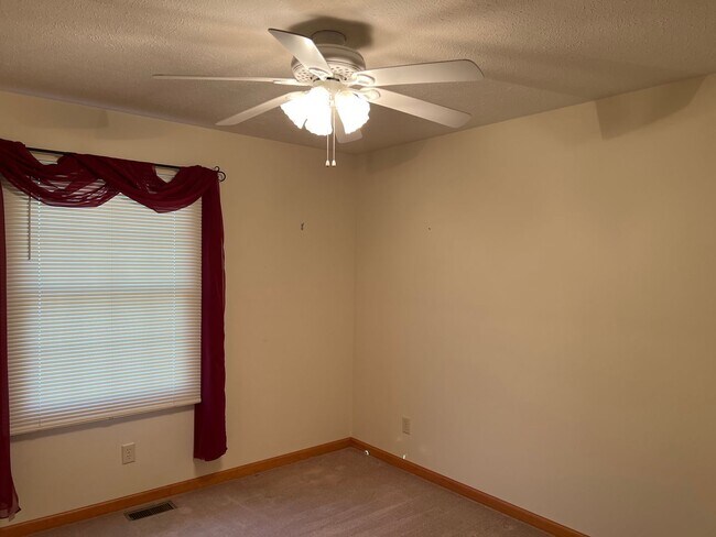 Photo - Move in Ready!!! 3 Bedroom 2 Bath Sherman!!