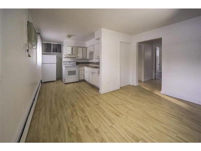 Photo - 8956 Griggs Ave