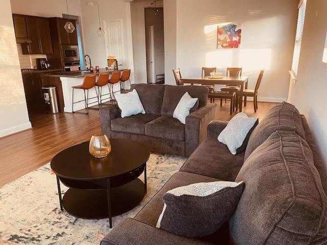 Photo - 1925 Waterfall Ave