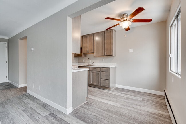 McCarron's View Apartments