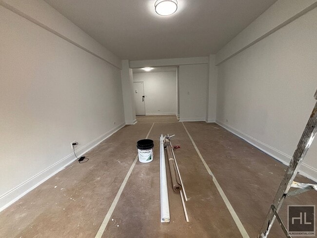 Photo - EAST 69 STREET Unit 4L