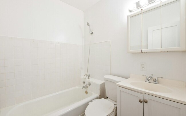 Photo - 8002 Maryland Ave