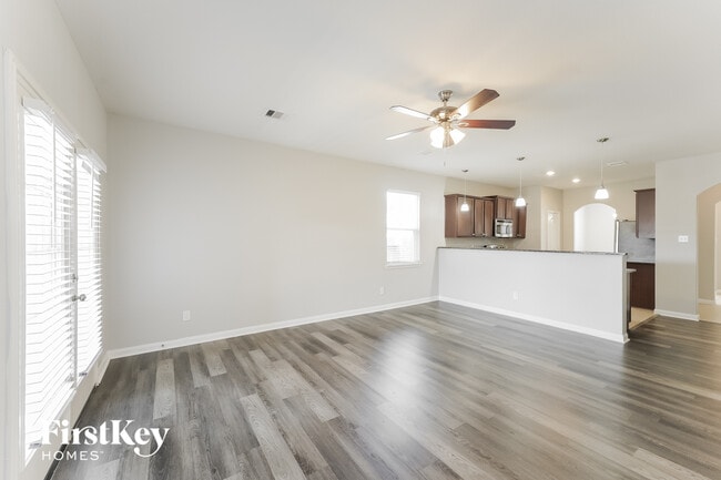 Photo - 25069 Authors Dr