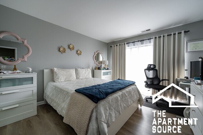 Photo - 2300 N Harlem Ave Unit 403