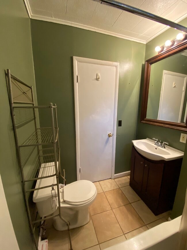 Photo - 504 W Cedar St