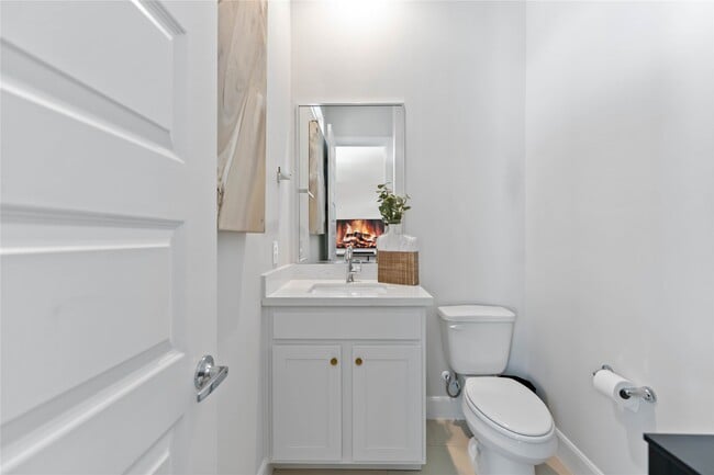 Photo - 671 Press St