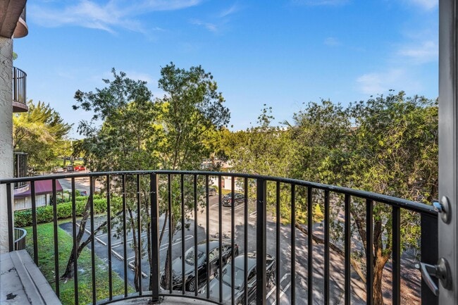 Photo - 2701 Riverside Dr