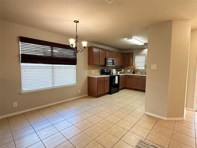 Photo - 520 Rolling Oak Dr