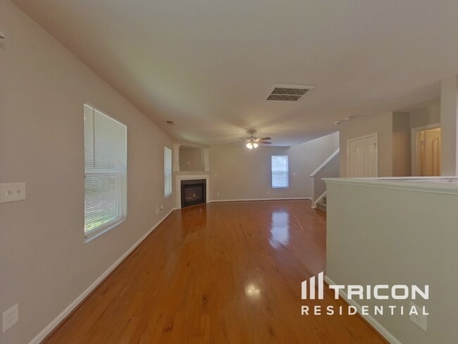 Photo - 7029 Sunman Rd