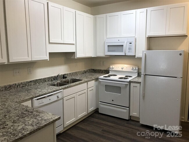 Photo - 17905 Delmas Dr Unit 103
