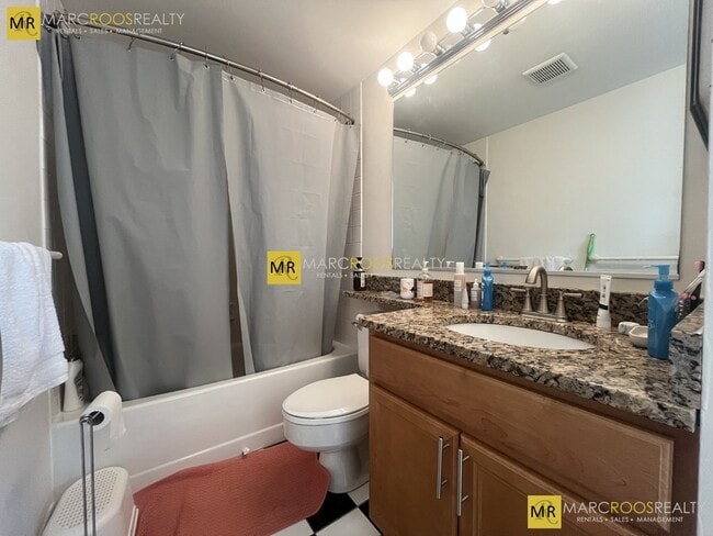 Photo - 1933 Commonwealth Ave Unit 504