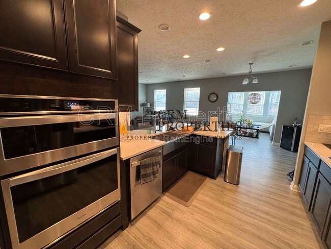 Photo - 6336 Filly Cir