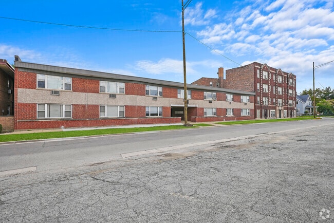 Building Photo - 6606 Windsor Ave Unit 2K Rental