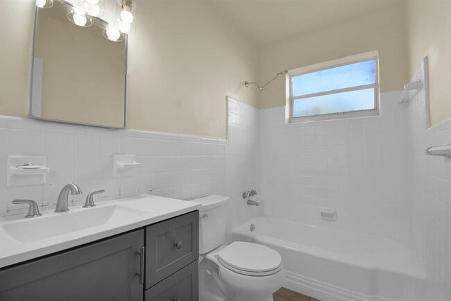 Photo - 1116 S 17th Ave