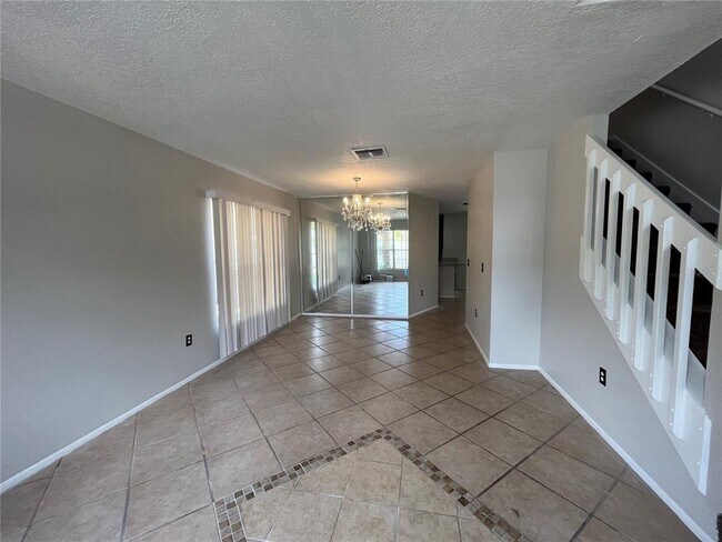 820 Stone Chapel Ct