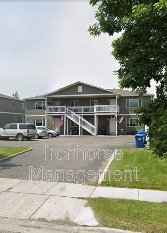 Building Photo - 9 Michael Grove Ave Unit 11 Michael Grove