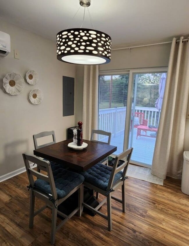 Photo - 1205 Jackson St