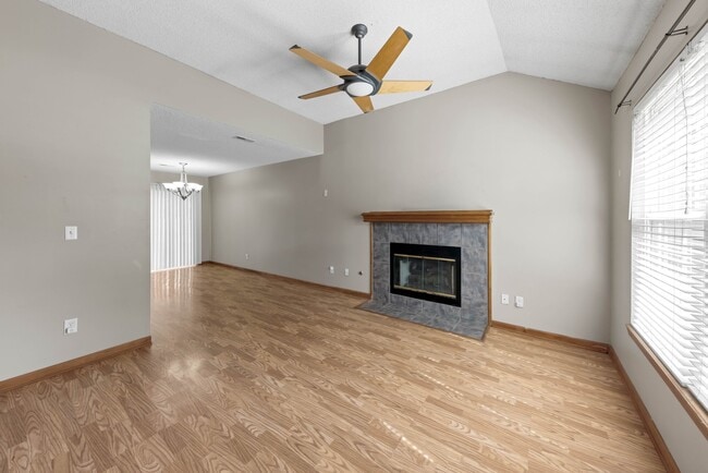 Photo - 948 N Pine St