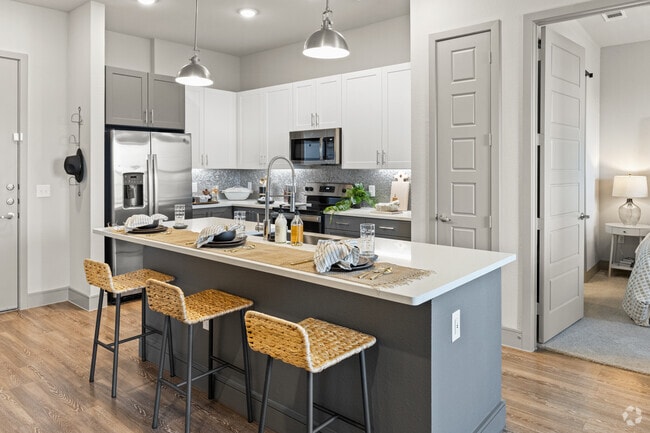Interior Photo - One90 Gateway Rental