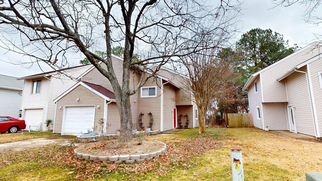 Building Photo - 5472 Chatham Lake Dr