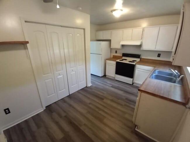 Photo - 4518/4520 Indiana Ave Unit 4520 Indiana Ave