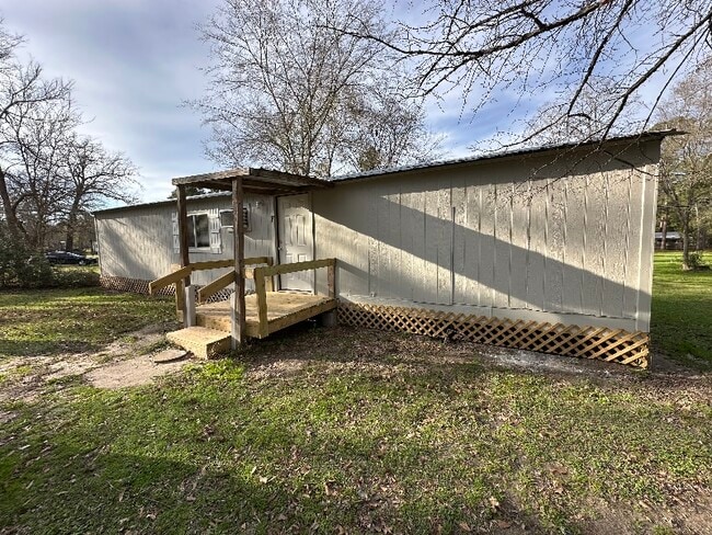 Building Photo - 85 Young Rd