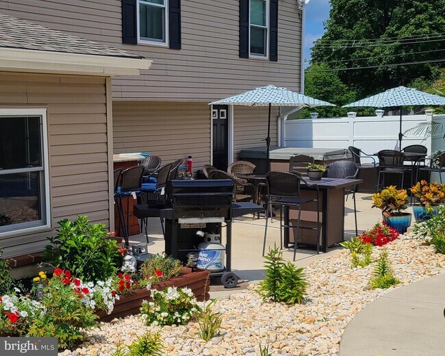 Photo - 10 Cherokee Rd