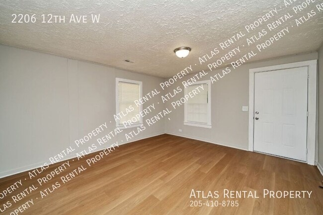 Photo - 2206 12th Ave W