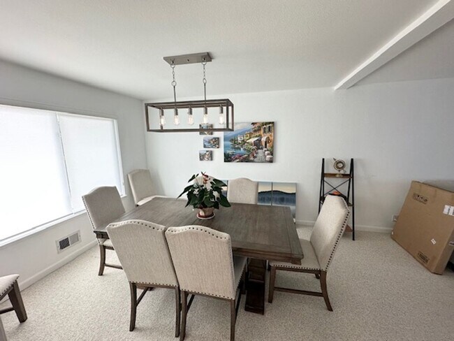 Photo - San Ramon 5 bed / 2.5 bath, desirable neighborhood single story, large backyard, Top rated school...