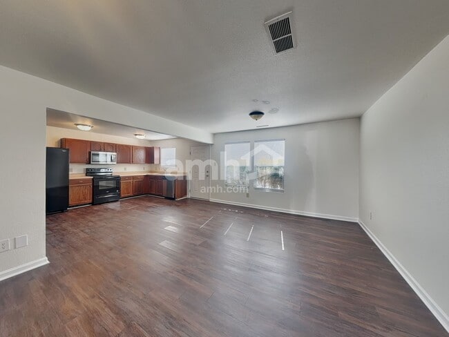 Photo - 386 Morning Dew Dr