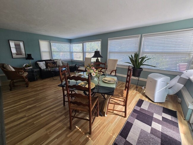Photo - Fully Furnished 2BR/1BA Gulf Gate Rental ~ Flexible 6 month lease option