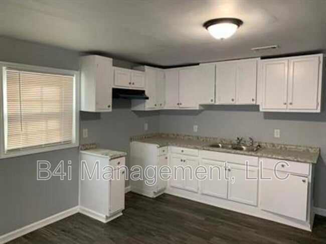 Photo - 1201 Lake Dr