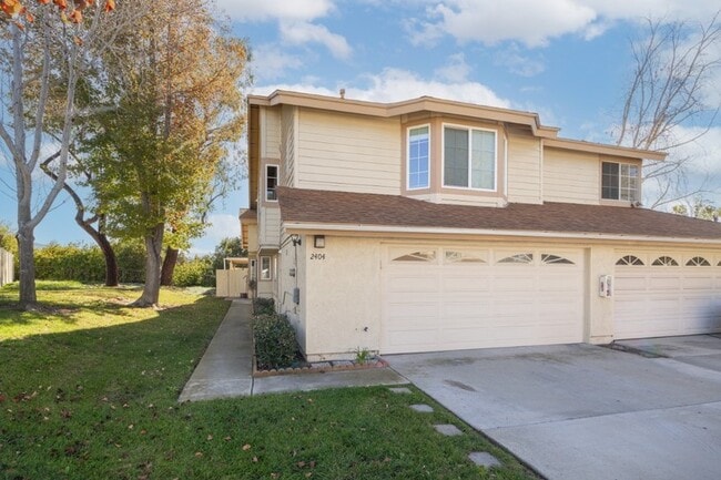 Building Photo - 2404 Manzana Way