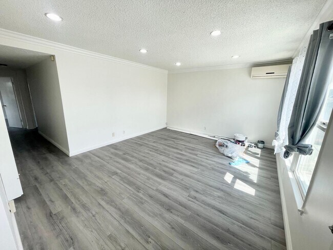 Photo - 155 W Norwood Pl Unit A