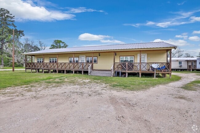 Building Photo - 10821 TX-150 Rental