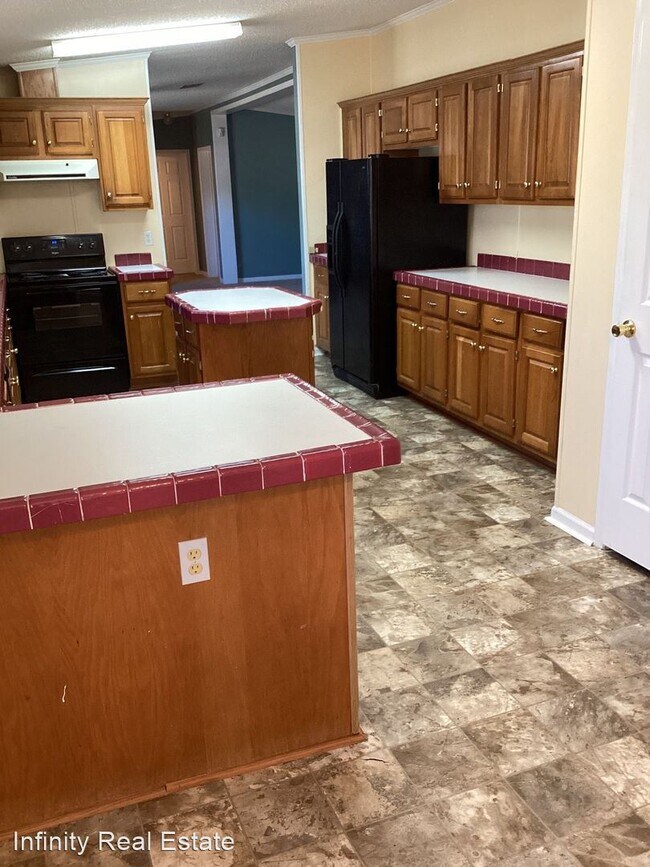 Photo - 3 br, 2 bath House - 41 Dixie Trail Rd