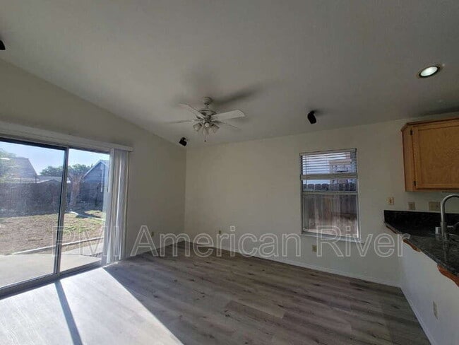 Photo - 1 Sorbell Ct